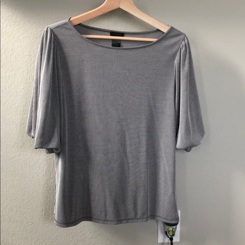 Puff sleeve top